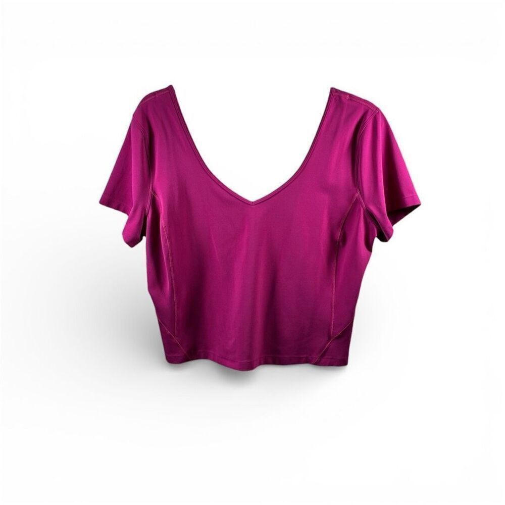 Lululemon NWOT Nulu Align T Shirt in Magenta Size 14